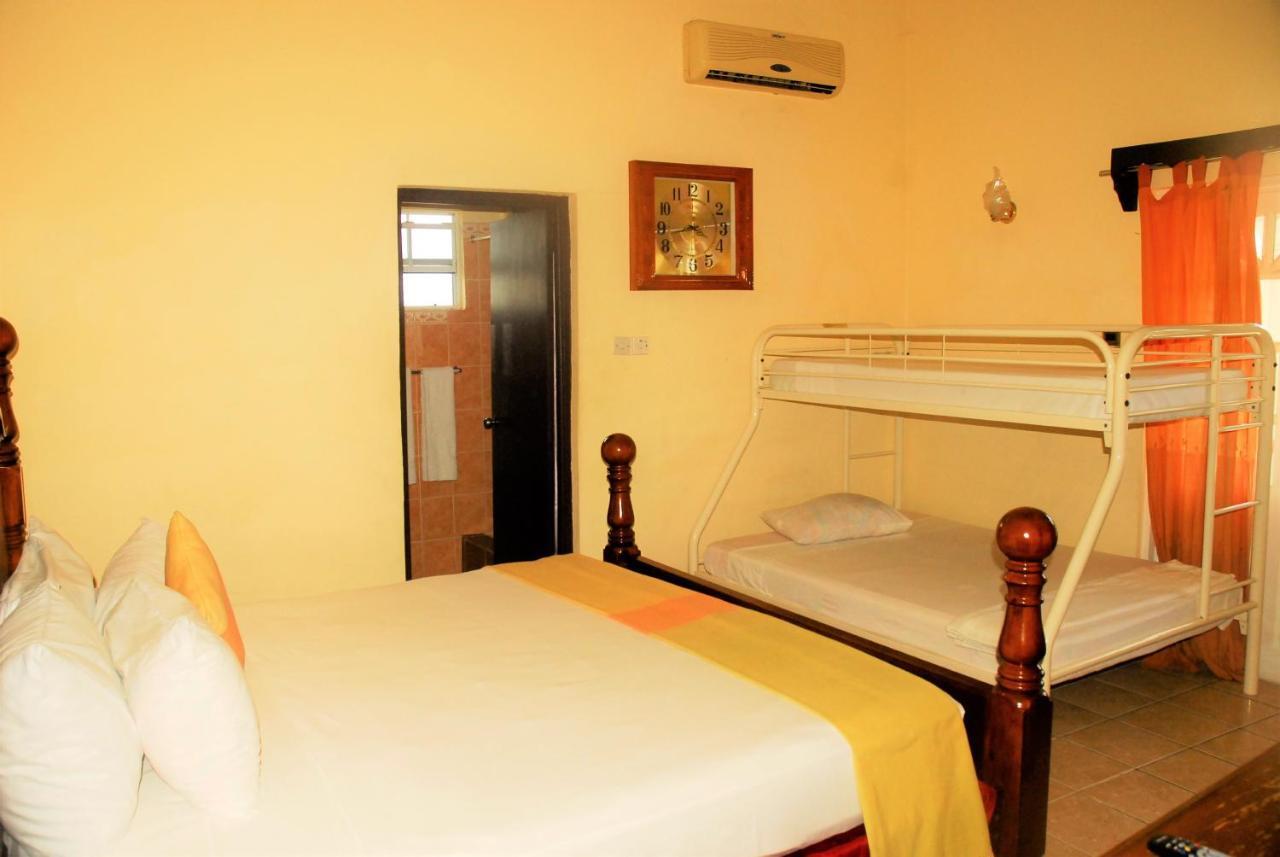 Rich View Hotel Кингстаун Экстерьер фото