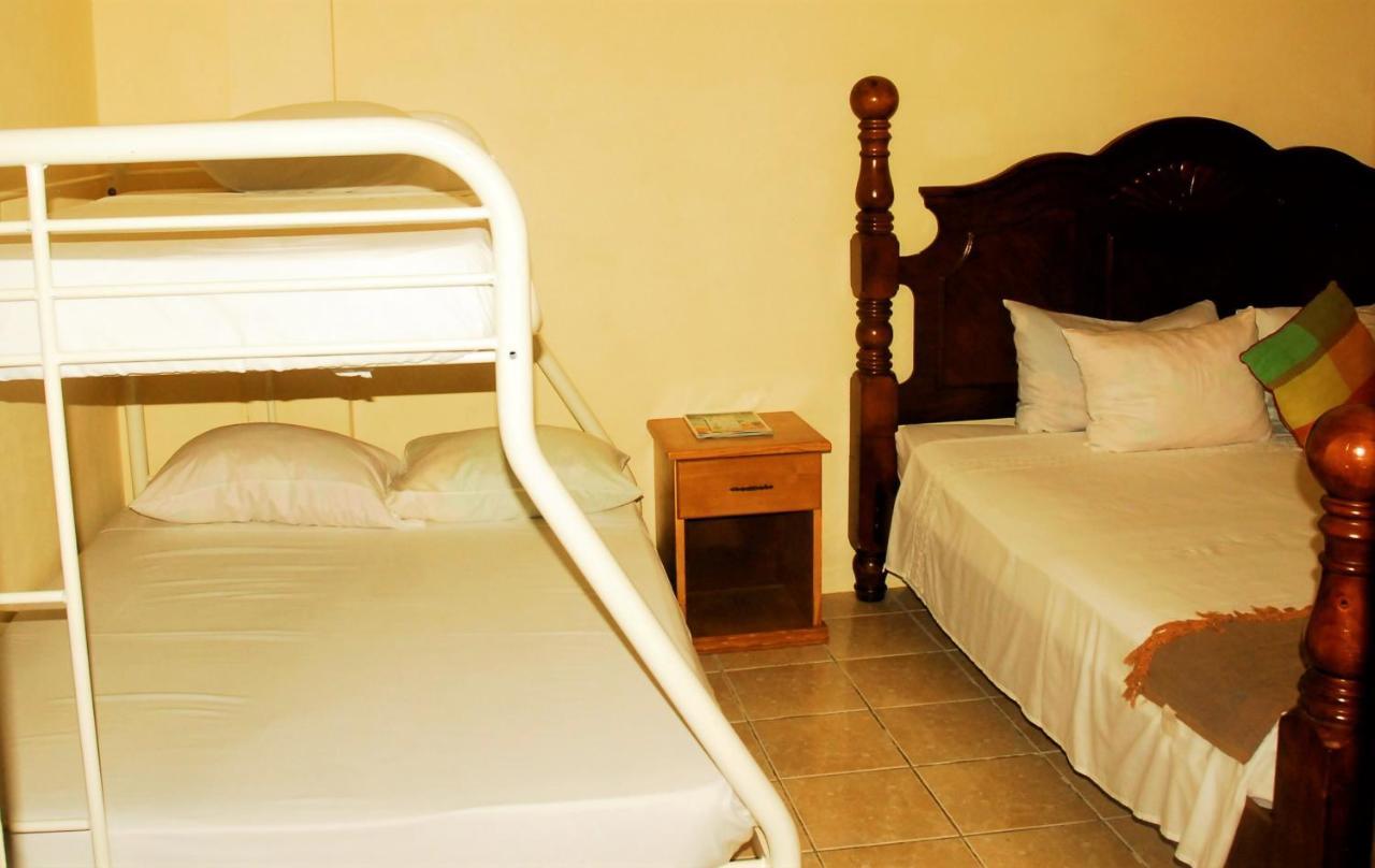 Rich View Hotel Кингстаун Экстерьер фото